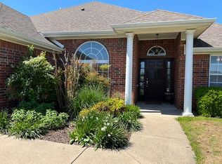 4600 W Tupelo Way, Fayetteville, AR 72704
