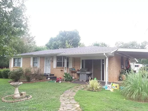 8000 Dawson Rd, Greenwood, AR 72936