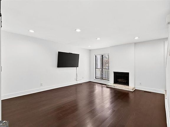 3rd image of 2226 Spring Walk Ct