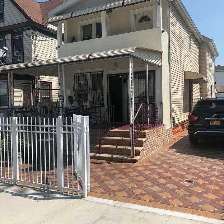1st image of 11757 142nd St