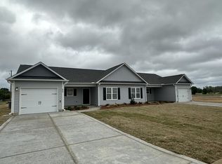 800 Middleton Rd #1, Dunn, NC 28334