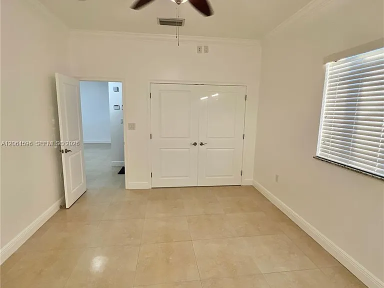 2268 SW 8th St #5 — Photo 10