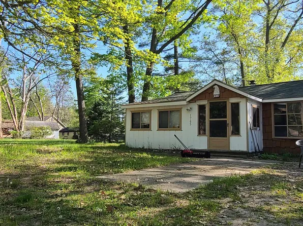 1765 Burgess Rd, Barton City, MI 48705