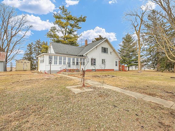 4th image of 525 County Road 2400 E