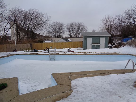 2nd image of 1322 Navaho Cir