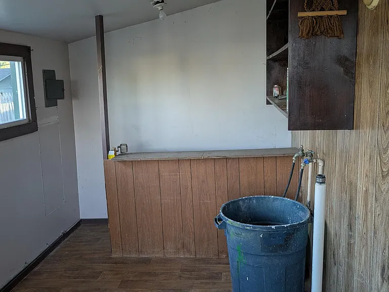 202 N Main St — Photo 14