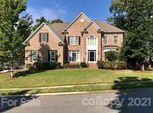 1912 Riverbank Rd, Waxhaw, NC 28173