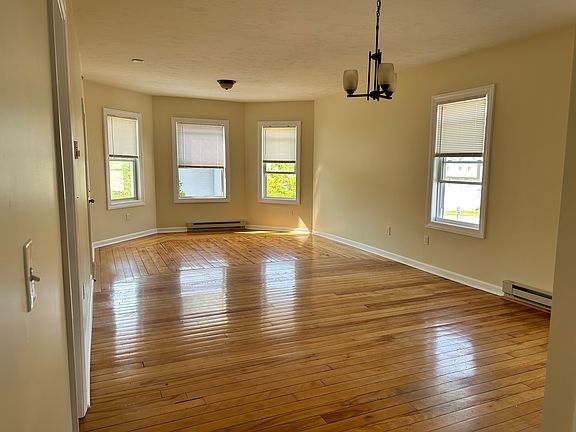 3rd image of 327 Hamilton St #2