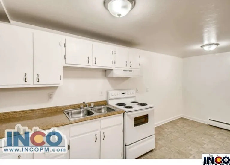 5560 S Sherman St #4 — Photo 10