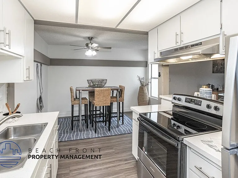 15400 Belgrade St — Photo 13
