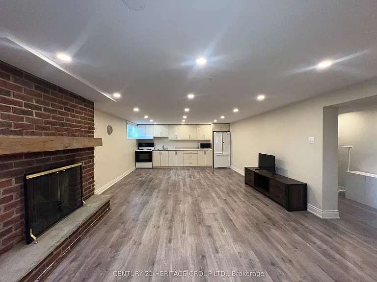 11 Elynhill Dr #BASEMENT — Photo 8