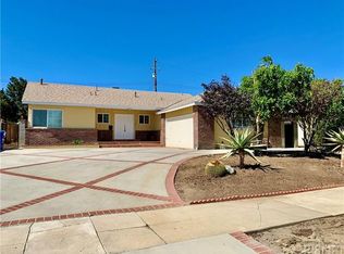 10045 Petit Ave, North Hills, CA 91343