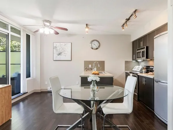 9009 Cornerstone Mews #305, Burnaby, BC V5A 0B9