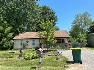 26247 Weigel Rd, New Boston, MI 48164