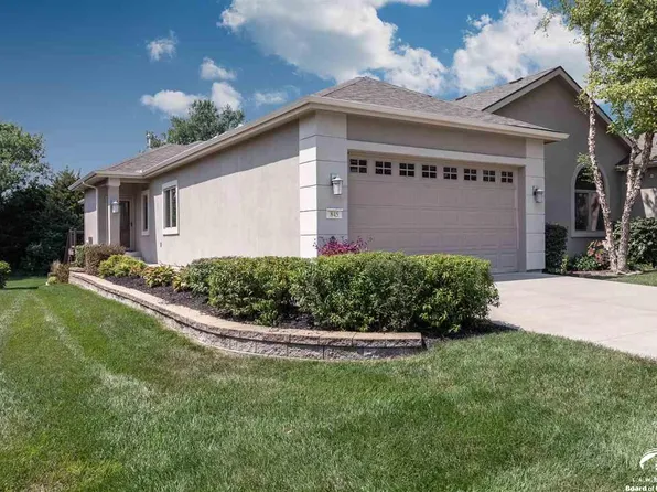 845 Coving Dr, Lawrence, KS 66049