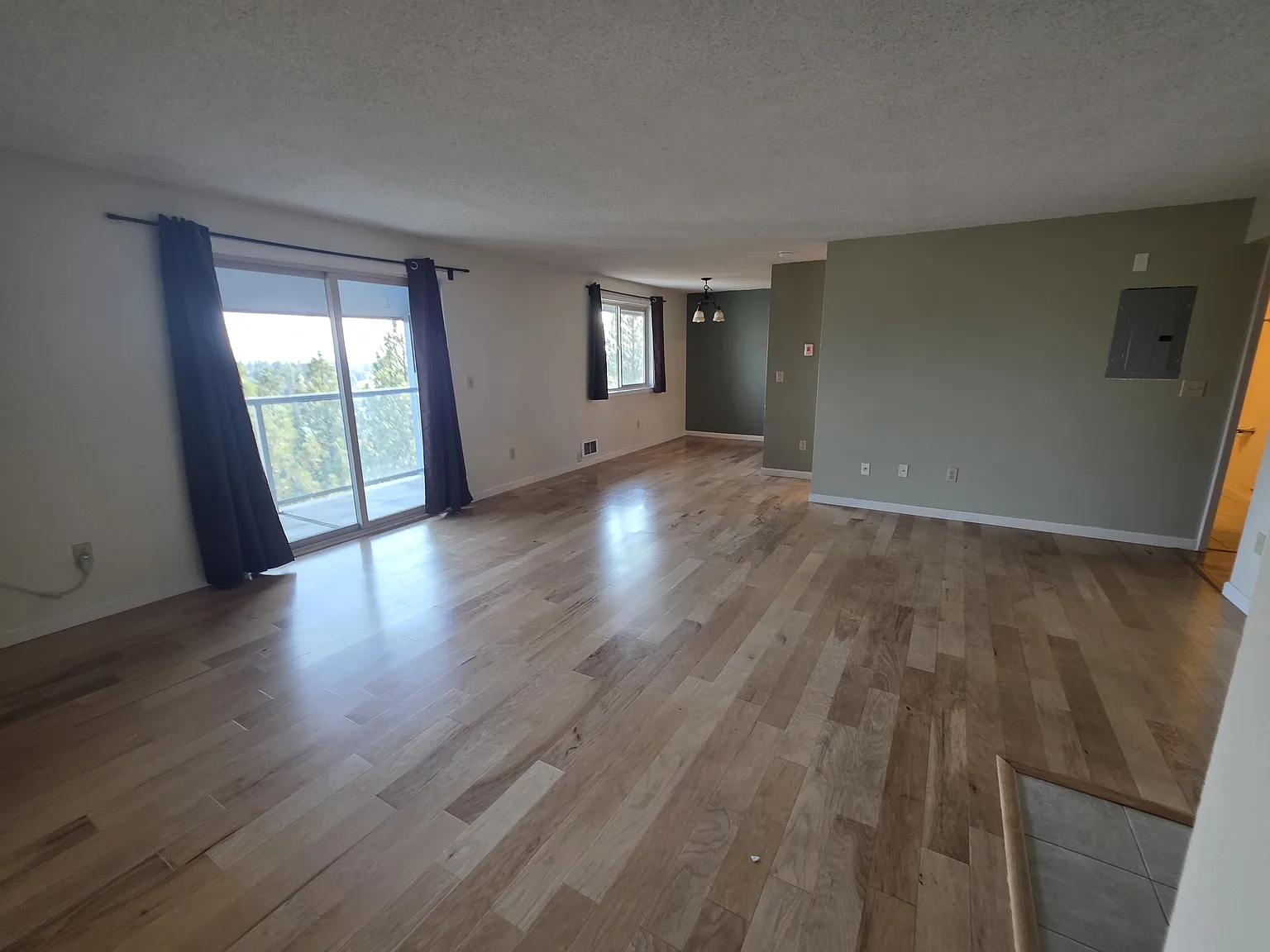 1823 W Northridge Ct — Photo 2
