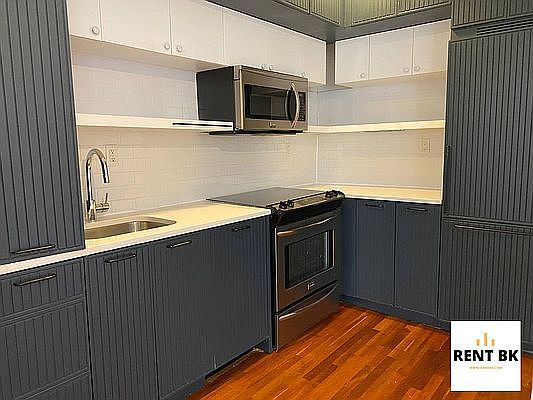 2nd image of 184 Bainbridge St #11A