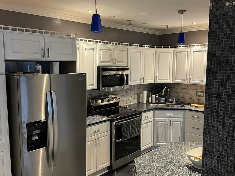 2550 Beechwood Blvd #1 — Photo 13
