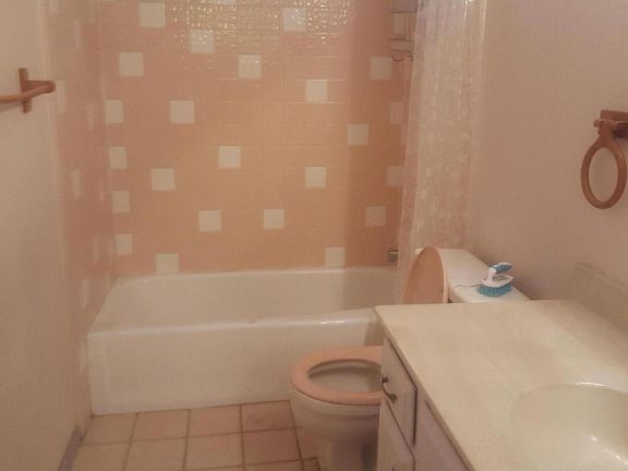 5th image of 2834 W Vista Ave