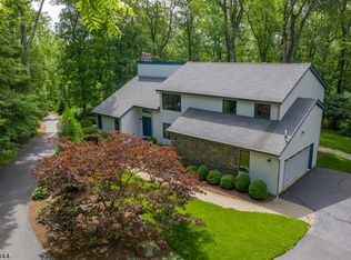 73 Sliker Rd, Glen Gardner, NJ 08826