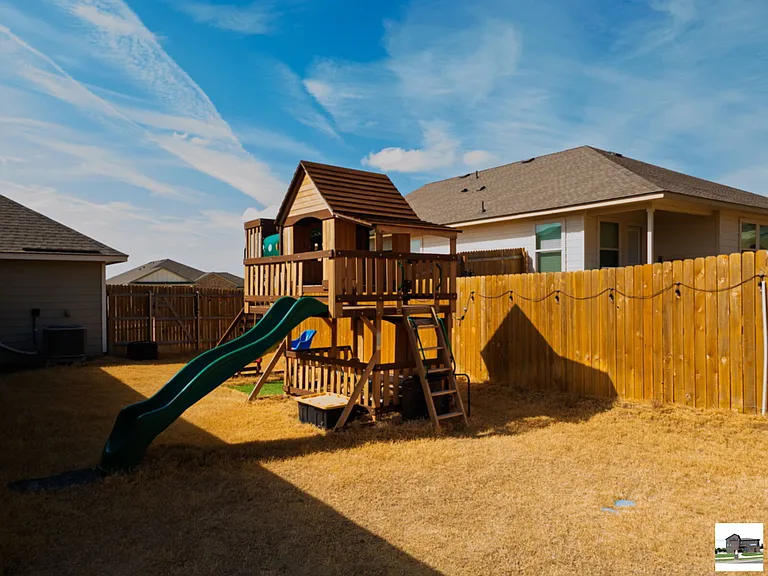110 Ayla Marie Dr — Photo 28