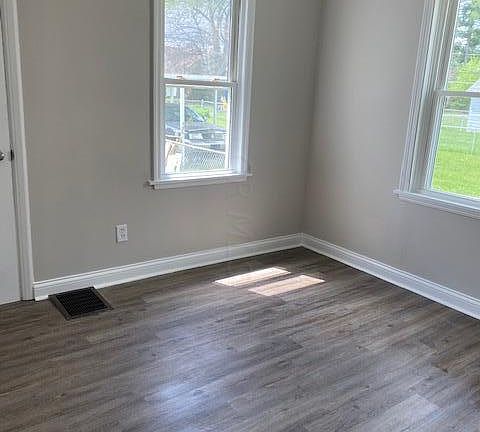 2nd image of 1323 Republic Ave