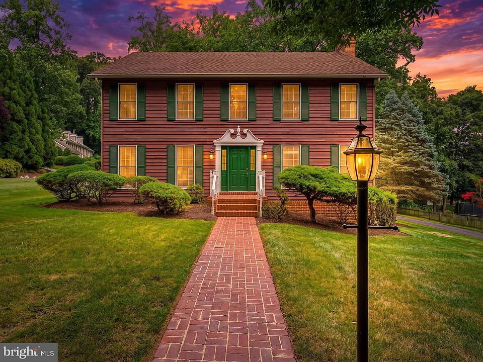 1st image of 8535 Hill Spring Dr
