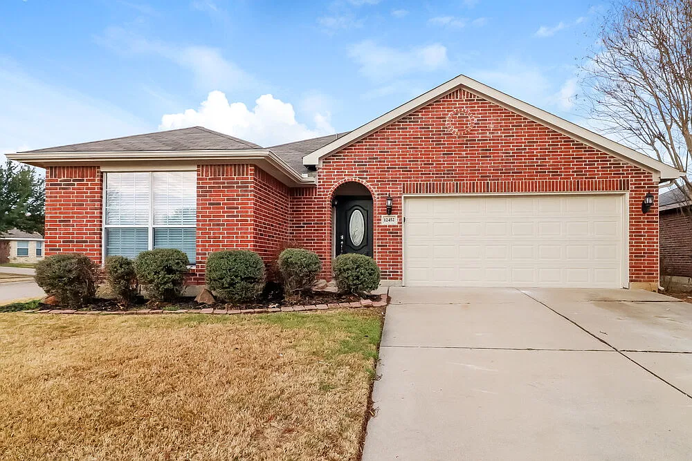 3 bed, 2.0 bath, 1608 sqft, $2,250 — Photo 1