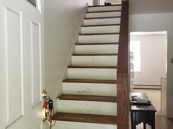 64 Old Lancaster Rd, Devon, PA
