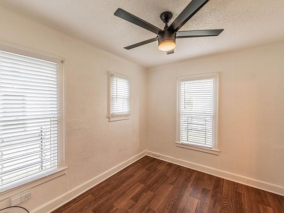 4th image of 930 E Grayson St APT 6
