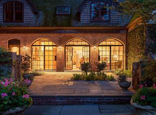 18 Main St, Dover, MA 02030