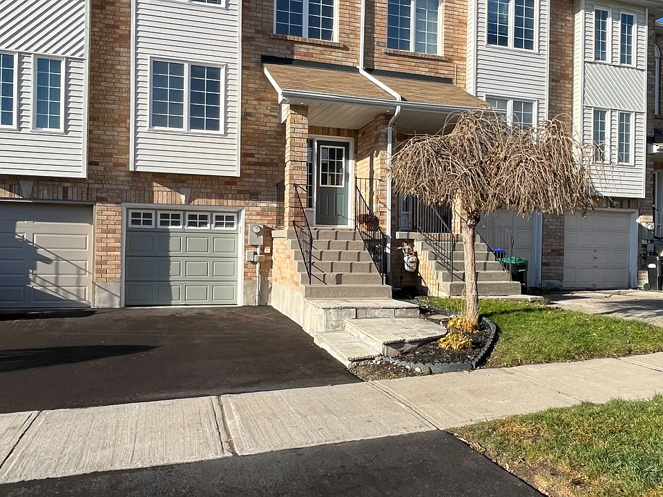 44 Natale Ct