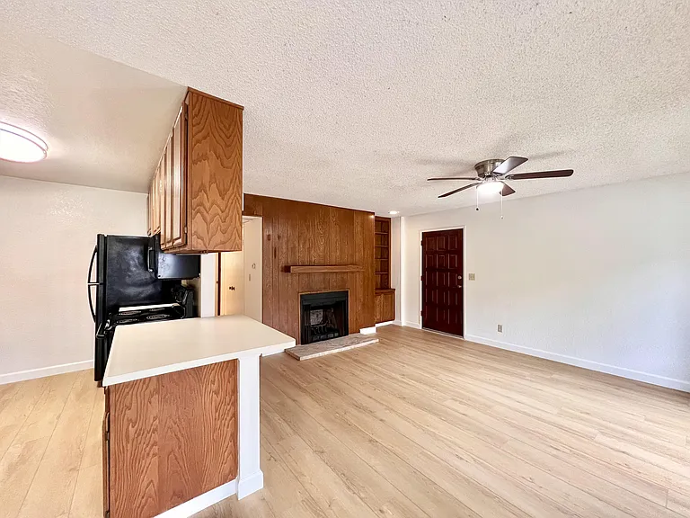 Kitchen / Living Room