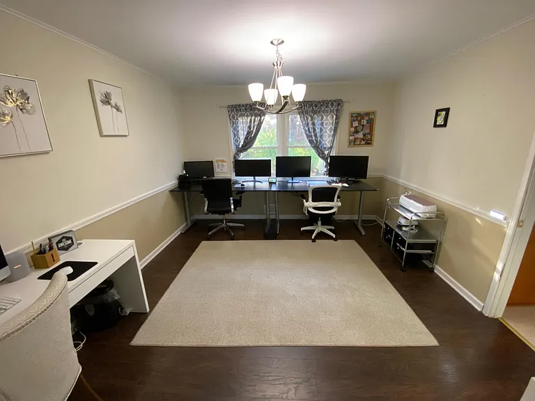 40 Colleen Cir — Photo 4