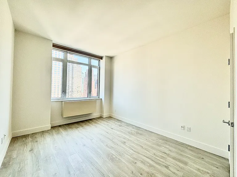 229 W 60th St #24R — Photo 4