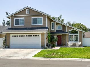 28561 Foxboro Ln, Highland, CA 92346