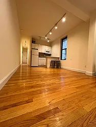 Rented by MOTION New York