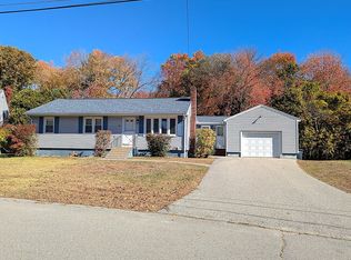 55 Crestwood Cir, Salem, NH 03079