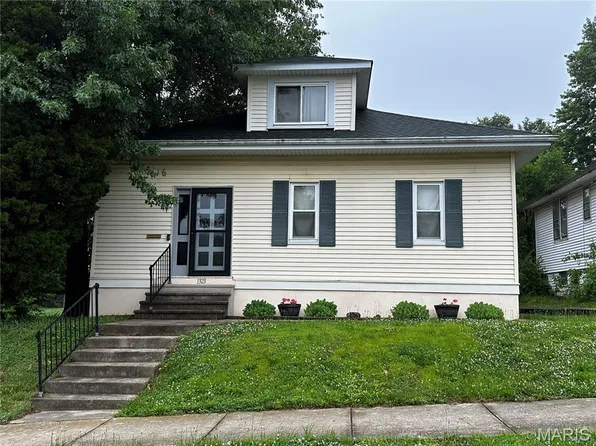 1323 Union Ave, Belleville, IL 62220