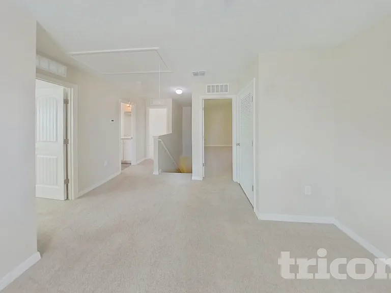 73 Bruce Ln — Photo 4