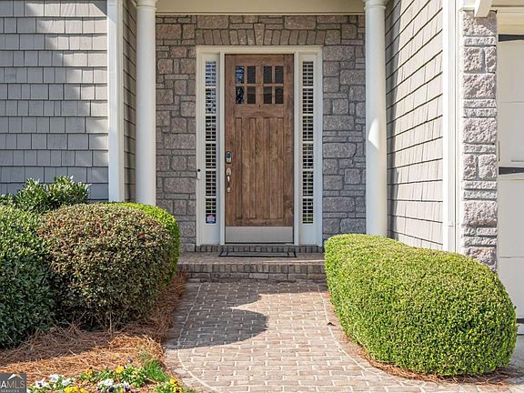 4th image of 1176 Bluffhaven Way