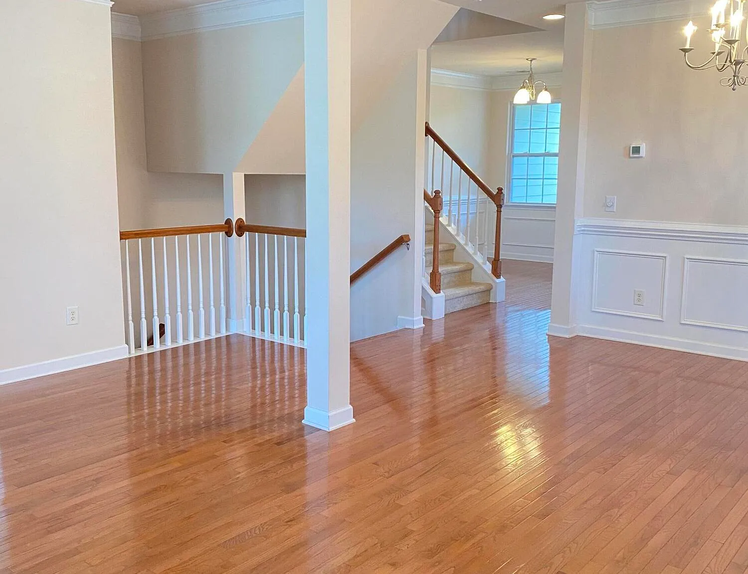 3 bed, 2.5 bath, 2346 sqft, $3,000 — Photo 3