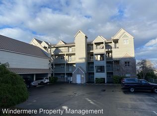 705 N State St UNIT 101, Bellingham, WA 98225