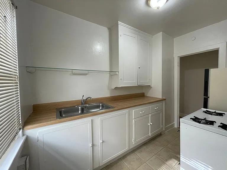 721 22nd Street — Photo 7