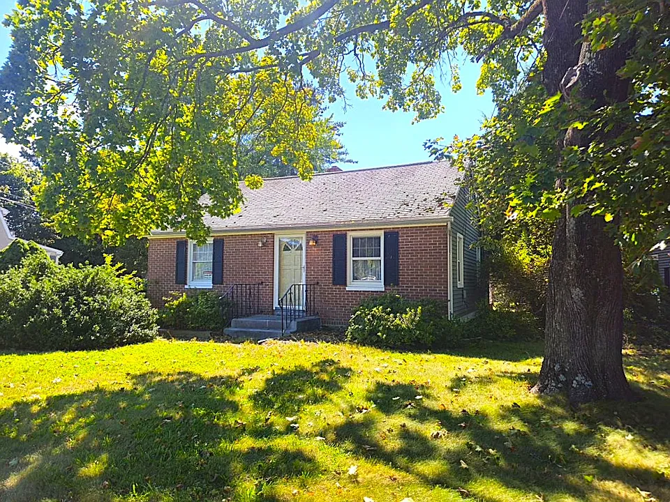 326 Redstone Hill Rd
