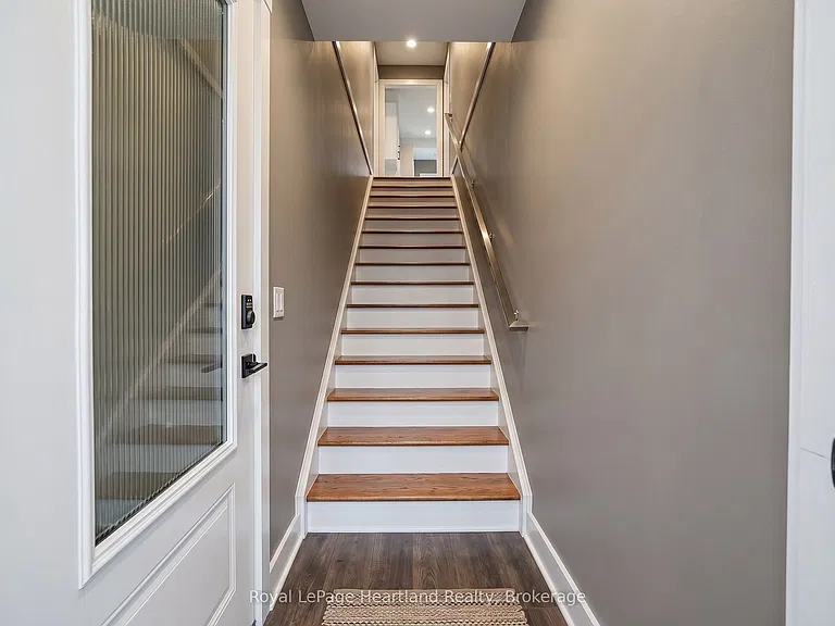 15 Cassidy St #6 — Photo 10