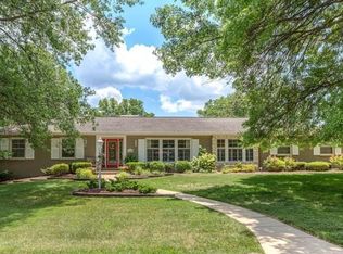 1130 Dovergate Dr, Saint Louis, MO