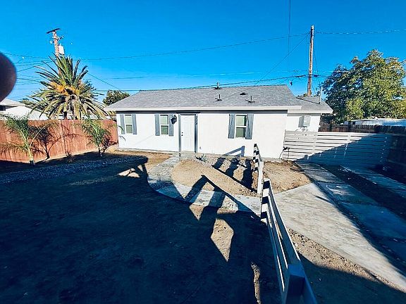 3rd image of 226 S Ramona St