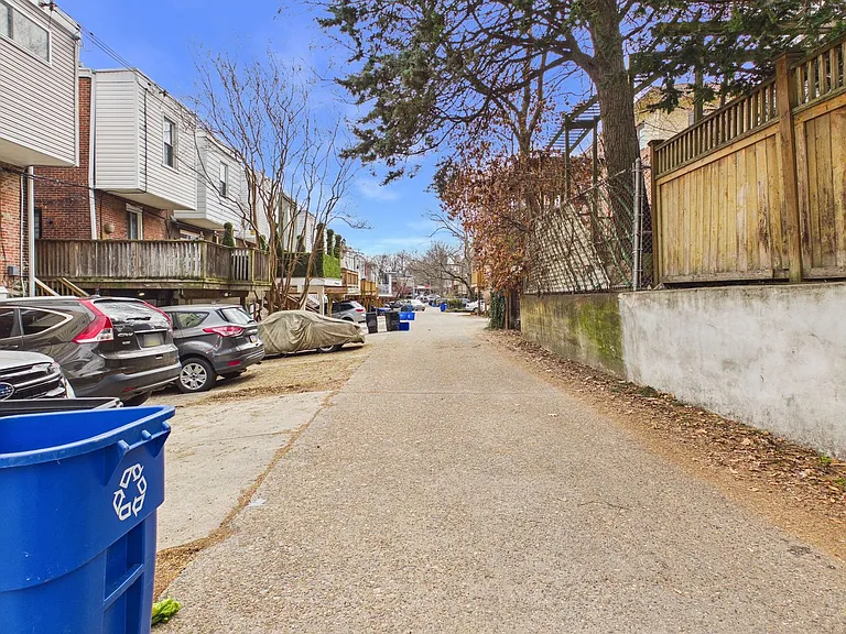 510 S Melville St — Photo 19