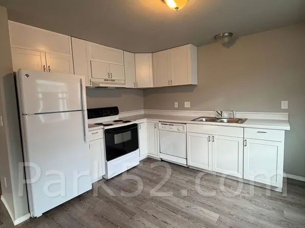 1/2 Off the 1st Full Month's Rent! Tacoma Area Fourplex - 2 Bedroom 1 Bathroom Apartment, 3301 S Asotin St, Tacoma, WA 98418
